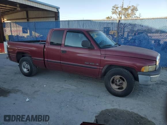1999 Dodge 1500 с VIN 1B7HC13Z5XJ517230, выставлен на аукционе Copart как лот 83451294 с пробегом 177 533 миль миль и На запчасти • Non repairable. История ставок и продаж доступна на DreamBid. Изображение 4.