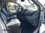 ✅ 2016 Ford Transit XL • VIN: 1FBZX2ZM2GKA01299 • Lot: 42590732. Wystawiony na IAAI z przebiegiem 219 058 mil. Bezpłatny archiwum sprzedaży aukcyjnych z USA i szczegółowy raport historii pojazdu na DreamBid. Zdjęcie 5.