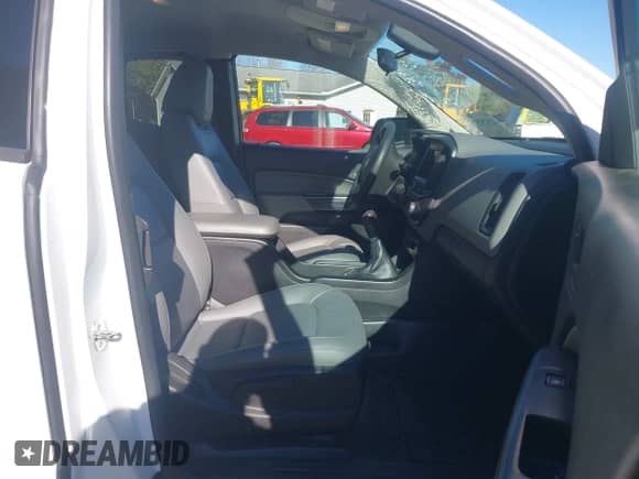 ✅ 2019 Chevrolet Colorado 2WD WT • VIN: 1GCHSAEA5K1189102 • Lot: 43529257. Listed on IAAI with 76,677 mi. Free auction sales archive from the USA and detailed vehicle history report at DreamBid. Image 5.