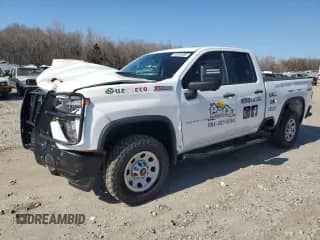2020 Chevrolet Silverado 2500HD Work Truck z VIN 1GC2YLE78LF233294, wystawiony jako Copart lot #46093955 z przebiegiem 137 777 mil mil oraz Szkoda całkowita • Salvage title. Historia ofert i sprzedaży dostępna na DreamBid. Obrazek 1.