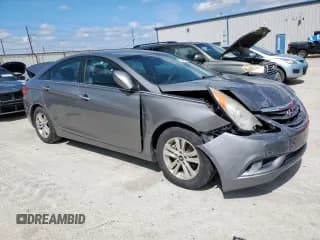 ✅ 2013 Hyundai Sonata GLS • VIN: 5NPEB4ACXDH781358 • Lot: 56086485. Listed on Copart with 199,633 mi. Free auction sales archive from the USA and detailed vehicle history report at DreamBid. Image 4.