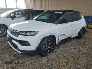 ✅ 2025 Jeep Compass Limited • VIN: 3C4NJDCN9ST584454 • Lot: 93676895. Wystawiony na Copart z przebiegiem 16 450 mil. Bezpłatny archiwum sprzedaży aukcyjnych z USA i szczegółowy raport historii pojazdu na DreamBid. Zdjęcie 1.