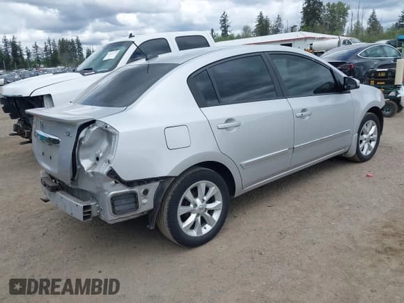 ✅ 2011 Nissan Sentra SL • VIN: 3N1AB6AP0BL718153 • Lot: 42194702. Listed on IAAI with 102,897 mi. Free auction sales archive from the USA and detailed vehicle history report at DreamBid. Image 4.