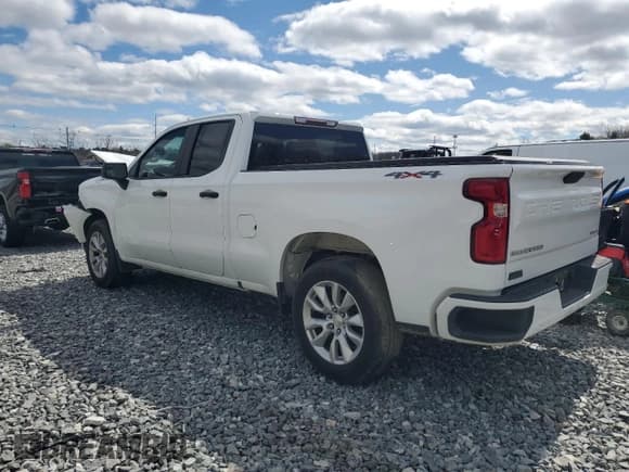 ✅ 2019 Chevrolet Silverado 1500 Custom • VIN: 1GCRYBEH1KZ276681 • Lot: 53065615. Wystawiony na Copart z przebiegiem 192 829 mil. Bezpłatny archiwum sprzedaży aukcyjnych z USA i szczegółowy raport historii pojazdu na DreamBid. Zdjęcie 2.