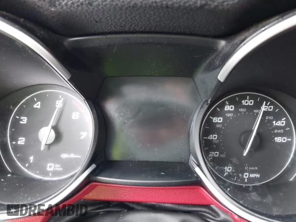 ✅ 2021 Alfa Romeo Stelvio • VIN: ZASPAJAN9M7D00068 • Lot: 42491363. Wystawiony na IAAI z przebiegiem Nie podano. Bezpłatny archiwum sprzedaży aukcyjnych z USA i szczegółowy raport historii pojazdu na DreamBid. Zdjęcie 7.