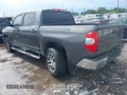 ✅ 2017 Toyota Tundra SR5 • VIN: 5TFEW5F15HX220755 • Лот: 42678941. Опубликован ранее на IAAI с пробегом 188 368 миль. Бесплатный доступ к архиву аукционных продаж из США и подробный отчёт об истории автомобиля на DreamBid. Изображение 3.