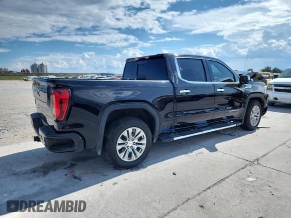 ✅ 2021 GMC Sierra 1500 Denali • VIN: 3GTP8FED4MG112436 • Lot: 81954835. Wystawiony na Copart z przebiegiem 93 009 mil. Bezpłatny archiwum sprzedaży aukcyjnych z USA i szczegółowy raport historii pojazdu na DreamBid. Zdjęcie 3.