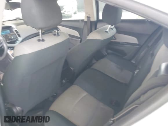 ✅ 2012 Chevrolet Cruze LS • VIN: 1G1PC5SH4C7155371 • Лот: 42948192. Опубликован ранее на IAAI с пробегом 143 376 миль. Бесплатный доступ к архиву аукционных продаж из США и подробный отчёт об истории автомобиля на DreamBid. Изображение 8.