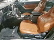 ✅ 2010 Hyundai Genesis Coupe • VIN: KMHHU6KH4AU010226 • Lot: 67745725. Wystawiony na Copart z przebiegiem 129 469 mil. Bezpłatny archiwum sprzedaży aukcyjnych z USA i szczegółowy raport historii pojazdu na DreamBid. Zdjęcie 7.