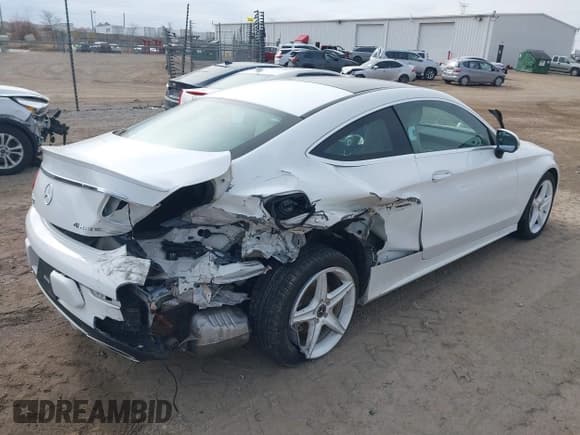 ✅ 2018 Mercedes-Benz C 300 • VIN: WDDWJ4KB9JF707390 • Lot: 41541150. Listed on IAAI with 92,045 mi. Free auction sales archive from the USA and detailed vehicle history report at DreamBid. Image 4.