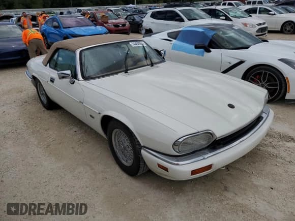 ✅ 1994 Jaguar XJS • VIN: SAJNX2747RC191550 • Лот: 74452804. Опубликован ранее на Copart с пробегом Не указан. Бесплатный доступ к архиву аукционных продаж из США и подробный отчёт об истории автомобиля на DreamBid. Изображение 4.