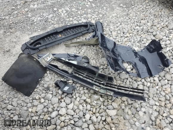 ✅ 2022 Chevrolet Silverado 1500 • VIN: 1GCVDDET3NZ584353 • Лот: 46906355. Опубликован ранее на Copart с пробегом 7 937 миль. Бесплатный доступ к архиву аукционных продаж из США и подробный отчёт об истории автомобиля на DreamBid. Изображение 12.