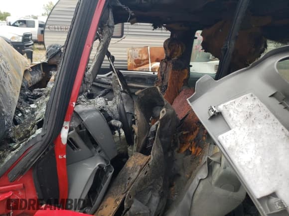 ✅ 2004 Ford F-250 XL • VIN: 1FTNX20L94EB37146 • Lot: 73133214. Listed on Copart with Not provided. Free auction sales archive from the USA and detailed vehicle history report at DreamBid. Image 7.