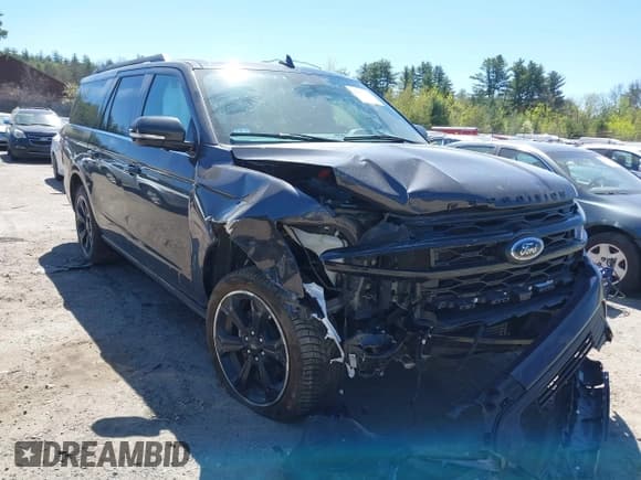 ✅ 2024 Ford Expedition Max Limited • VIN: 1FMJK2A83REA35478 • Lot: 42105375. Listed on IAAI with 25,198 mi. Free auction sales archive from the USA and detailed vehicle history report at DreamBid. Image 1.