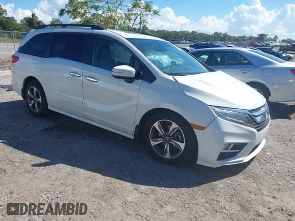 ✅ 2018 Honda Odyssey Touring • VIN: 5FNRL6H84JB027099 • Лот: 43503552. Опубликован ранее на IAAI с пробегом 108 710 миль. Бесплатный доступ к архиву аукционных продаж из США и подробный отчёт об истории автомобиля на DreamBid. Изображение 1.