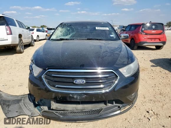 ✅ 2019 Ford Taurus Limited • VIN: 1FAHP2F85KG118729 • Лот: 83835655. Опубликован ранее на Copart с пробегом 116 064 миль. Бесплатный доступ к архиву аукционных продаж из США и подробный отчёт об истории автомобиля на DreamBid. Изображение 5.