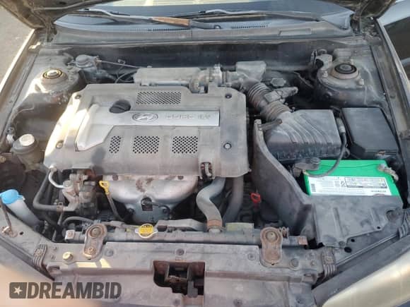 2004 Hyundai Elantra GT z VIN KMHDN56D84U108029, wystawiony jako Copart lot #76633414 z przebiegiem 105 315 mil mil oraz Czysty tytuł • Clean title. Historia ofert i sprzedaży dostępna na DreamBid. Obrazek 11.