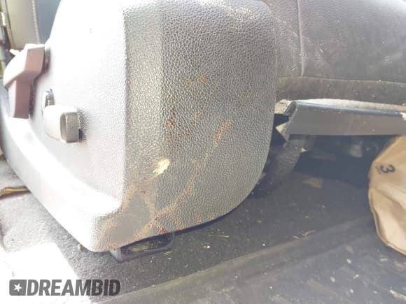 ✅ 2022 Chevrolet Colorado 4WD ZR2 • VIN: 1GCGTEEN1N1110502 • Лот: 42115890. Опубликован ранее на IAAI с пробегом 52 198 миль. Бесплатный доступ к архиву аукционных продаж из США и подробный отчёт об истории автомобиля на DreamBid. Изображение 14.