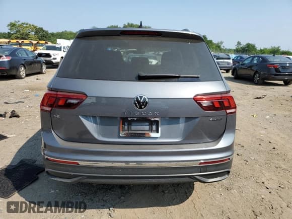 ✅ 2022 Volkswagen Tiguan SE • VIN: 3VV2B7AX3NM081119 • Lot: 67534515. Wystawiony na Copart z przebiegiem 60 174 mil. Bezpłatny archiwum sprzedaży aukcyjnych z USA i szczegółowy raport historii pojazdu na DreamBid. Zdjęcie 6.
