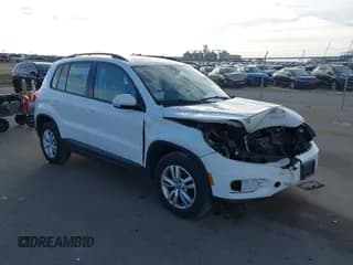 ✅ 2017 Volkswagen Tiguan S • VIN: WVGBV7AX8HK009636 • Lot: 43664661. Wystawiony na IAAI z przebiegiem 109 308 mil. Bezpłatny archiwum sprzedaży aukcyjnych z USA i szczegółowy raport historii pojazdu na DreamBid. Zdjęcie 1.