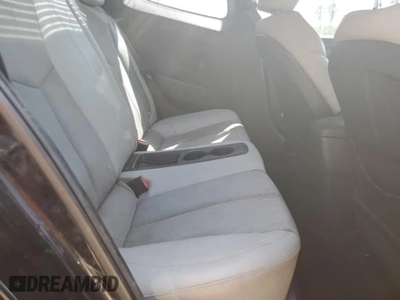 ✅ 2014 Hyundai Veloster • VIN: KMHTC6AD0EU207850 • Lot: 46986695. Wystawiony na Copart z przebiegiem 138 024 mil. Bezpłatny archiwum sprzedaży aukcyjnych z USA i szczegółowy raport historii pojazdu na DreamBid. Zdjęcie 10.