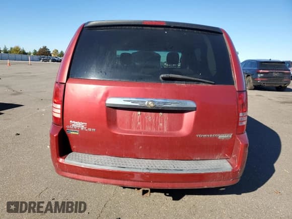 ✅ 2009 Chrysler Town & Country LX • VIN: 2A8HR44E79R561233 • Lot: 90705535. Wystawiony na Copart z przebiegiem 244 257 mil. Bezpłatny archiwum sprzedaży aukcyjnych z USA i szczegółowy raport historii pojazdu na DreamBid. Zdjęcie 6.