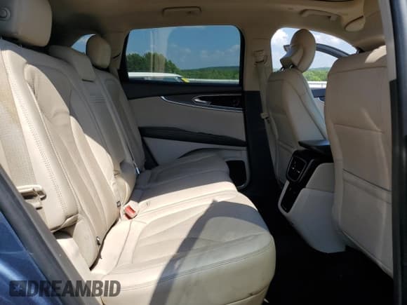 ✅ 2019 Lincoln Nautilus Reserve • VIN: 2LMPJ6LP2KBL17383 • Lot: 63593245. Listed on Copart with 76,608 mi. Free auction sales archive from the USA and detailed vehicle history report at DreamBid. Image 11.