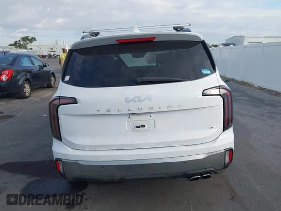 ✅ 2023 Kia Telluride EX X-Line • VIN: 5XYP3DGC0PG349306 • Lot: 43502842. Wystawiony na IAAI z przebiegiem 34 846 mil. Bezpłatny archiwum sprzedaży aukcyjnych z USA i szczegółowy raport historii pojazdu na DreamBid. Zdjęcie 17.