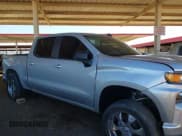 ✅ 2019 Chevrolet Silverado 1500 RST • VIN: 1GCUYEED6KZ148803 • Lot: 43494494. Wystawiony na IAAI z przebiegiem Nie podano. Bezpłatny archiwum sprzedaży aukcyjnych z USA i szczegółowy raport historii pojazdu na DreamBid. Zdjęcie 12.