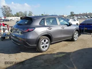 ✅ 2025 Honda HR-V LX • VIN: 3CZRZ1H31SM758408 • Lot: 43515162. Listed on IAAI with 7,023 mi. Free auction sales archive from the USA and detailed vehicle history report at DreamBid. Image 4.