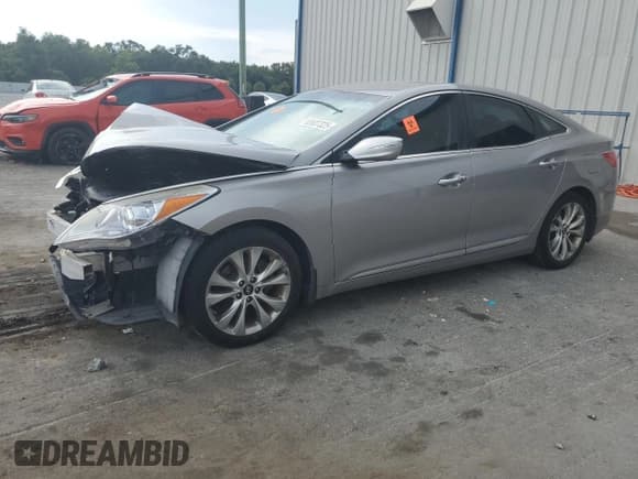 ✅ 2013 Hyundai Azera • VIN: KMHFG4JG7DA226752 • Лот: 65607325. Опубликован ранее на Copart с пробегом Не указан. Бесплатный доступ к архиву аукционных продаж из США и подробный отчёт об истории автомобиля на DreamBid. Изображение 1.