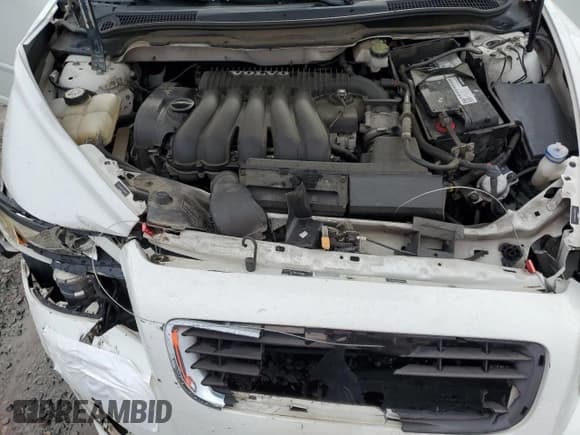 ✅ 2010 Volvo V50 • VIN: YV1390MWXA2558925 • Lot: 48589745. Wystawiony na Copart z przebiegiem 80 600 mil. Bezpłatny archiwum sprzedaży aukcyjnych z USA i szczegółowy raport historii pojazdu na DreamBid. Zdjęcie 14.