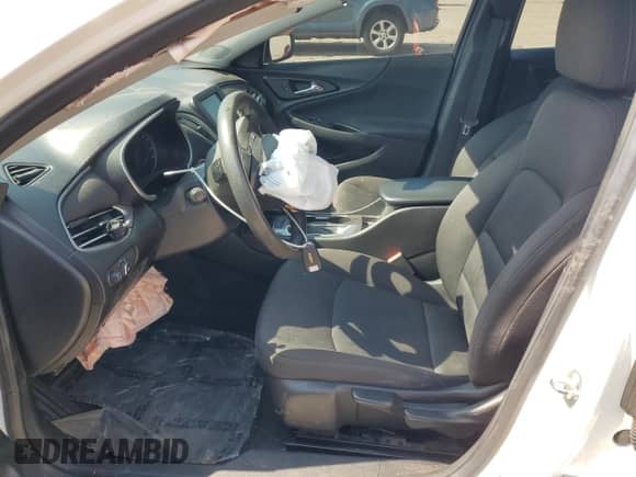 2018 Chevrolet Malibu LS z VIN 1G1ZB5ST4JF213594, wystawiony jako Copart lot #60424345 z przebiegiem 125 877 mil mil oraz Szkoda całkowita • Salvage title. Historia ofert i sprzedaży dostępna na DreamBid. Obrazek 7.