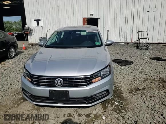 ✅ 2016 Volkswagen Passat SE • VIN: 1VWBT7A36GC011740 • Lot: 80608955. Wystawiony na Copart z przebiegiem 83 851 mil. Bezpłatny archiwum sprzedaży aukcyjnych z USA i szczegółowy raport historii pojazdu na DreamBid. Zdjęcie 13.