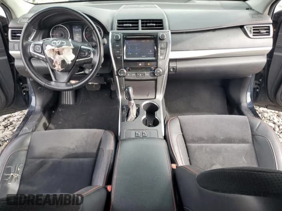 ✅ 2015 Toyota Camry SE • VIN: 4T1BF1FKXFU037866 • Lot: 89733565. Wystawiony na Copart z przebiegiem 146 011 mil. Bezpłatny archiwum sprzedaży aukcyjnych z USA i szczegółowy raport historii pojazdu na DreamBid. Zdjęcie 8.