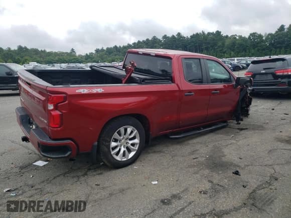 ✅ 2021 Chevrolet Silverado 1500 Custom • VIN: 1GCRYBEK6MZ327154 • Lot: 64379464. Wystawiony na Copart z przebiegiem 46 504 mil. Bezpłatny archiwum sprzedaży aukcyjnych z USA i szczegółowy raport historii pojazdu na DreamBid. Zdjęcie 3.