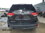 ✅ 2017 Toyota Highlander LE • VIN: 5TDZARFH3HS023593 • Lot: 70818195. Listed on Copart with 70,836 mi. Free auction sales archive from the USA and detailed vehicle history report at DreamBid. Image 6.
