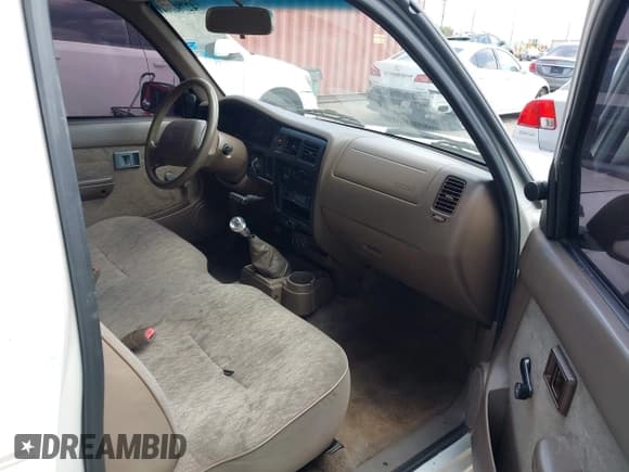 ✅ 1999 Toyota Tacoma • VIN: 4TANL42N8XZ400080 • Лот: 42793941. Опубликован ранее на IAAI с пробегом 292 501 миль. Бесплатный доступ к архиву аукционных продаж из США и подробный отчёт об истории автомобиля на DreamBid. Изображение 5.