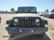 ✅ 2018 Jeep Wrangler Unlimited Freedom • VIN: 1C4BJWDG5JL826763 • Lot: 68662285. Wystawiony na Copart z przebiegiem 76 255 mil. Bezpłatny archiwum sprzedaży aukcyjnych z USA i szczegółowy raport historii pojazdu na DreamBid. Zdjęcie 5.