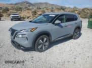 ✅ 2023 Nissan Rogue SL • VIN: 5N1BT3CBXPC832397 • Lot: 68507615. Wystawiony na Copart z przebiegiem 23 565 mil. Bezpłatny archiwum sprzedaży aukcyjnych z USA i szczegółowy raport historii pojazdu na DreamBid. Zdjęcie 1.