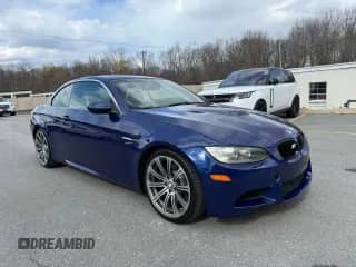 2008 BMW 3 Series M3 z VIN WBSWL93568PL89848, wystawiony jako Copart lot #59958615 z przebiegiem 107 909 mil mil oraz Czysty tytuł • Clean title. Historia ofert i sprzedaży dostępna na DreamBid. Obrazek 1.