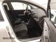 ✅ 2022 Chevrolet Trax LS • VIN: KL7CJNSM0NB547818 • Lot: 42086949. Listed on IAAI with 33,086 mi. Free auction sales archive from the USA and detailed vehicle history report at DreamBid. Image 5.