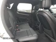 ✅ 2024 Porsche Cayenne • VIN: WP1AA2AY4RDA04333 • Lot: 80688615. Wystawiony na Copart z przebiegiem 25 266 mil. Bezpłatny archiwum sprzedaży aukcyjnych z USA i szczegółowy raport historii pojazdu na DreamBid. Zdjęcie 11.