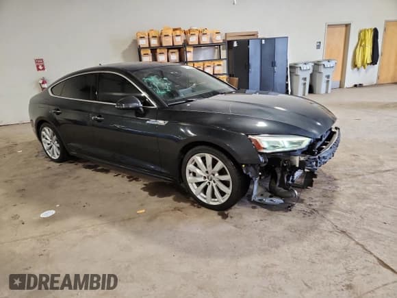 ✅ 2018 Audi A5 Sportback Premium Plus • VIN: WAUBNCF59JA011277 • Lot: 67072435. Wystawiony na Copart z przebiegiem 83 527 mil. Bezpłatny archiwum sprzedaży aukcyjnych z USA i szczegółowy raport historii pojazdu na DreamBid. Zdjęcie 4.