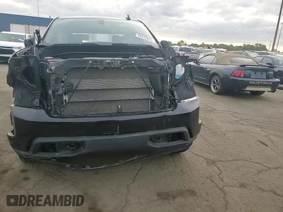 ✅ 2022 Chevrolet Silverado 1500 RST • VIN: 3GCUYEED0NG178383 • Лот: 70472675. Опубликован ранее на Copart с пробегом 41 063 миль. Бесплатный доступ к архиву аукционных продаж из США и подробный отчёт об истории автомобиля на DreamBid. Изображение 13.