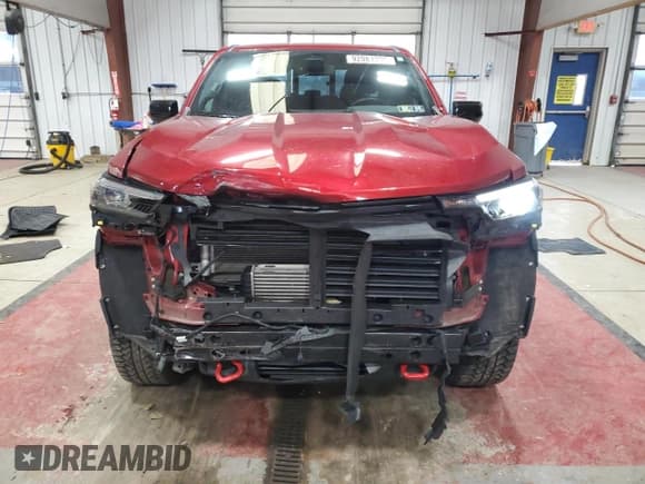 ✅ 2023 Chevrolet Colorado 4WD Z71 • VIN: 1GCPTDEK9P1142262 • Lot: 92081335. Listed on Copart with 46,059 mi. Free auction sales archive from the USA and detailed vehicle history report at DreamBid. Image 5.