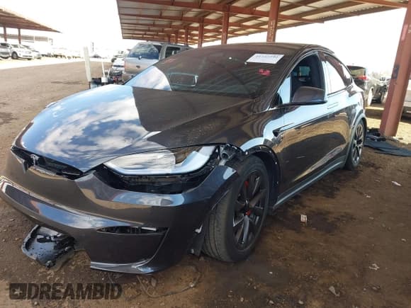 ✅ 2024 Tesla Model X Plaid • VIN: 7SAXCBE60RF447105 • Lot: 41355592. Wystawiony na IAAI z przebiegiem Nie podano. Bezpłatny archiwum sprzedaży aukcyjnych z USA i szczegółowy raport historii pojazdu na DreamBid. Zdjęcie 18.
