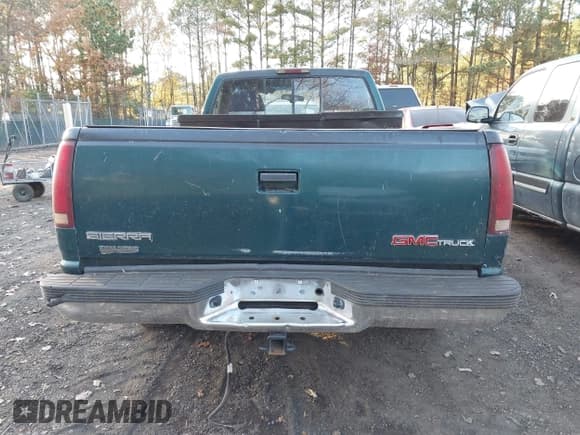 ✅ 1995 GMC Sierra 1500 • VIN: 1GTEC14H6SZ515814 • Lot: 43680085. Listed on IAAI with 231,908 mi. Free auction sales archive from the USA and detailed vehicle history report at DreamBid. Image 16.