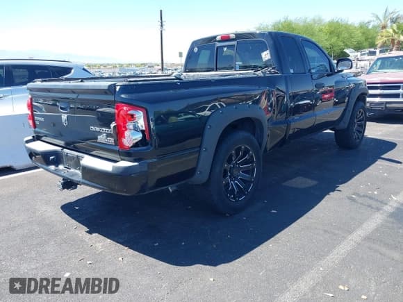 ✅ 2011 Ram Dakota • VIN: 1D7RE3BP0BS646379 • Lot: 42844183. Wystawiony na IAAI z przebiegiem 104 842 mil. Bezpłatny archiwum sprzedaży aukcyjnych z USA i szczegółowy raport historii pojazdu na DreamBid. Zdjęcie 4.