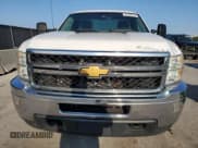 ✅ 2012 Chevrolet Silverado 2500HD Work Truck • VIN: 1GC0CVCG8CF156043 • Lot: 67032575. Wystawiony na Copart z przebiegiem 250 162 mil. Bezpłatny archiwum sprzedaży aukcyjnych z USA i szczegółowy raport historii pojazdu na DreamBid. Zdjęcie 5.